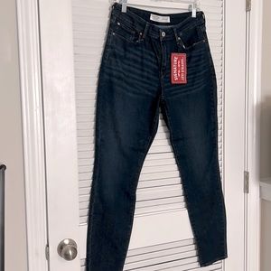 Women’s size 10 mid rise jeans